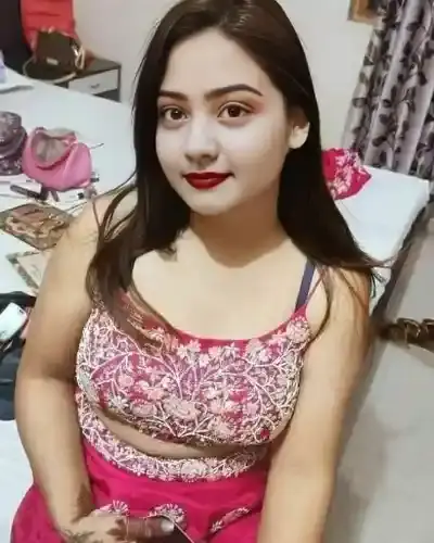 Cotton Green Call Girl