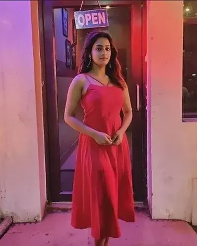 Escorts Cotton Green